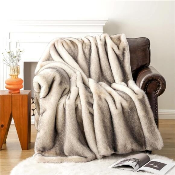Luxury Fluffy Faux Fur Throw Blanket, Cozy Warm Fur Blanket - Picture 4 of 7